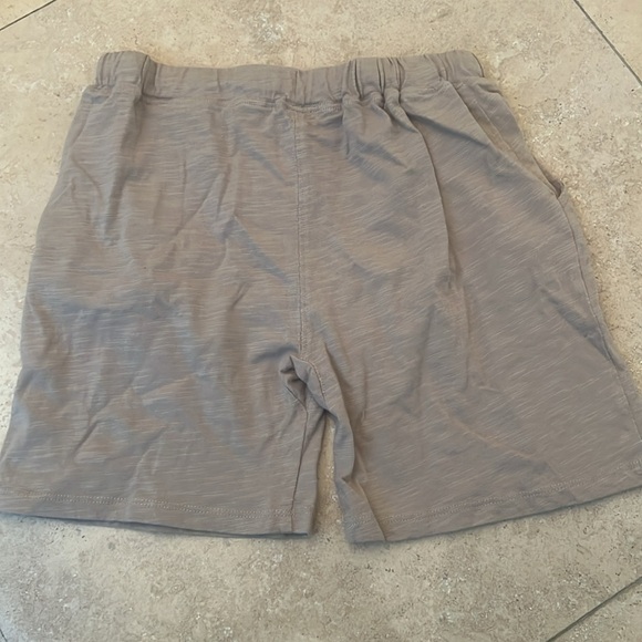 Rylee + Cru Knit Khaki Pull On Shorts Size 10-12 - Picture 5 of 6